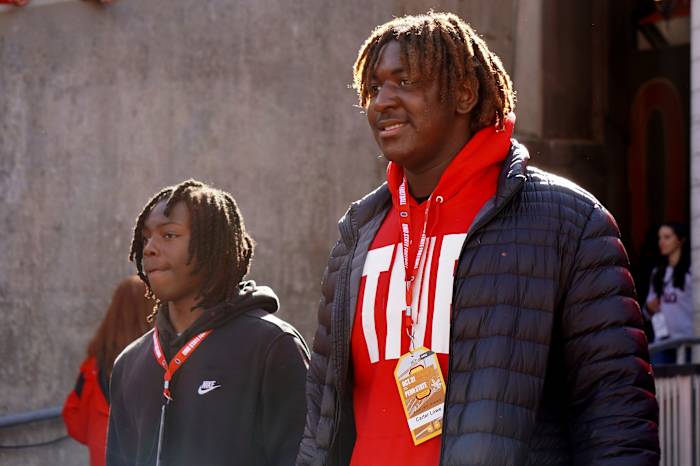 Recruit Carter Lowe watches Ohio State warm up before playing Penn State Oct. 21, 2023 at Ohio Stadium. (Lori Schmidt / Columbus Dispatch / USA TODAY NETWORK).